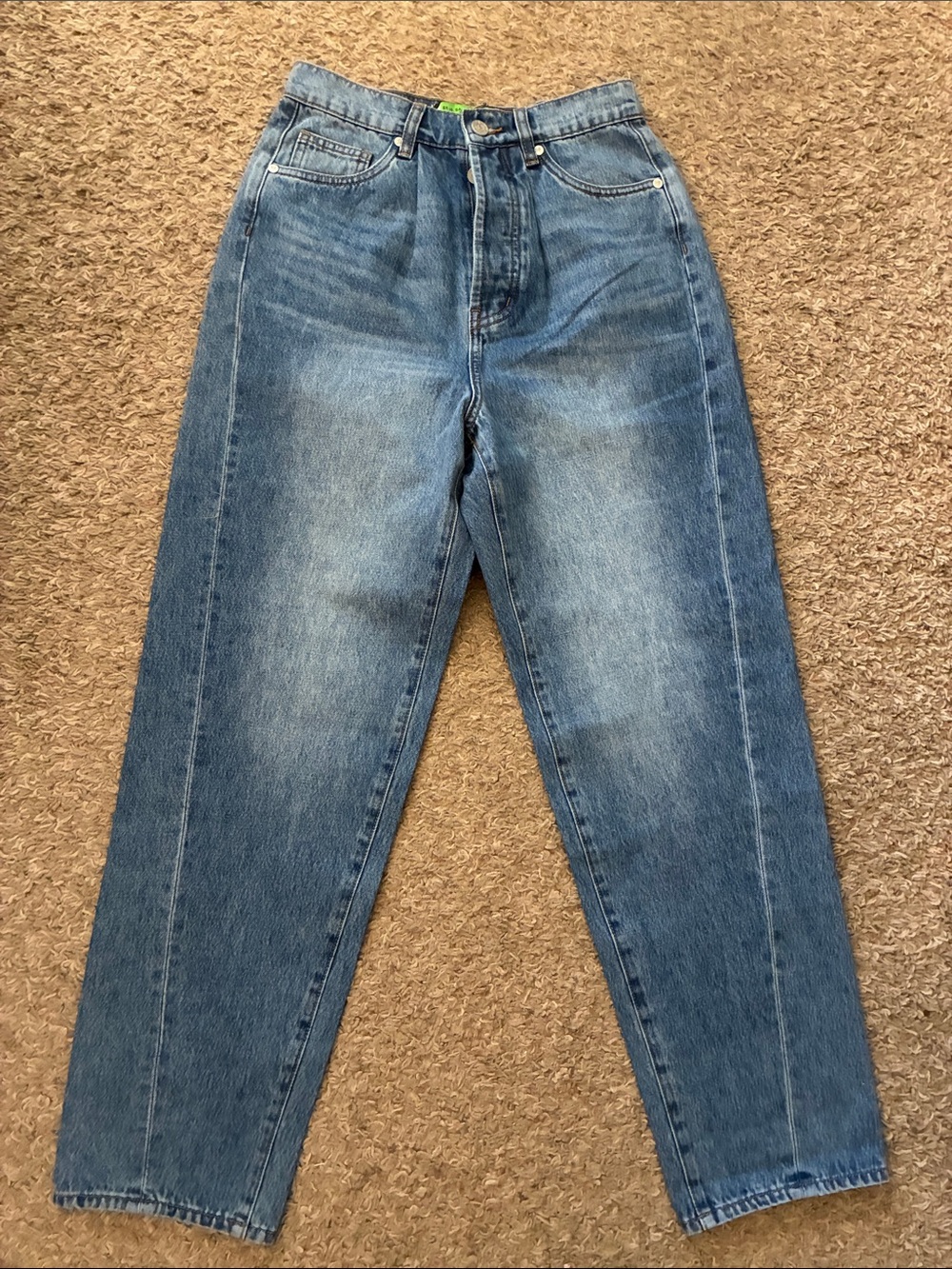 Sandrine Rose Women’s mid wash barrel leg denim jeans, size 24. NWT